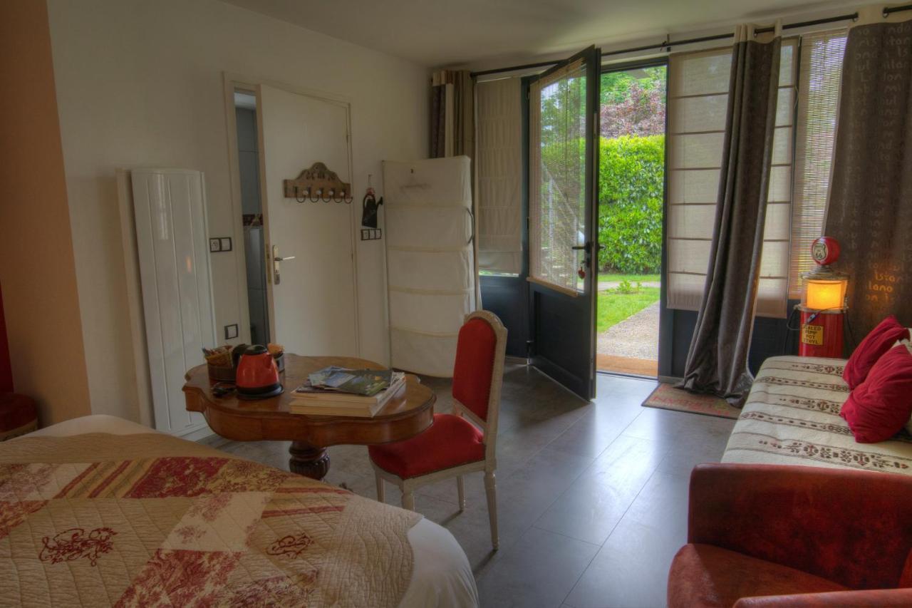 Maison Prairie Bonheur Bed & Breakfast Magny-les-Hameaux Exterior photo